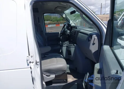 2012 Ford E-150 Commercial z USA, uszkodzony, nr VIN 1FTNE1EW8CDA81921